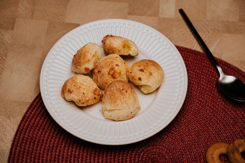 Cheese Puffs (Pão de Queijo)