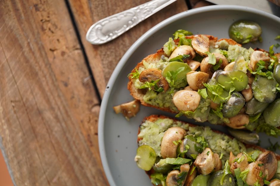Leek and Mushroom Crostini with Cream Cheese