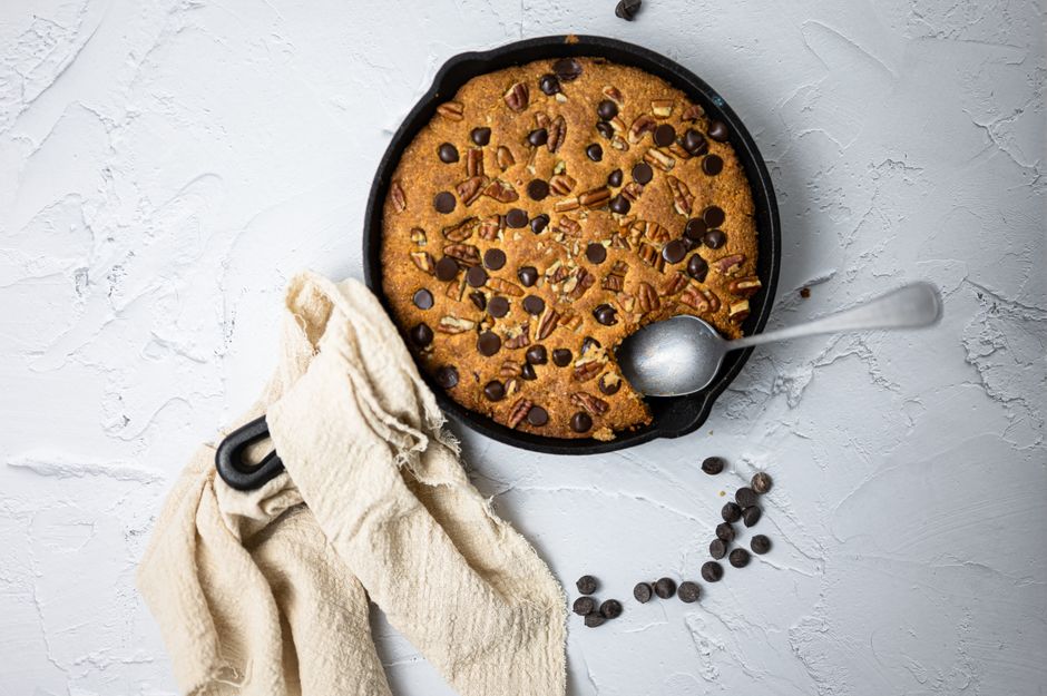 Pizookie (Skillet Cookie)