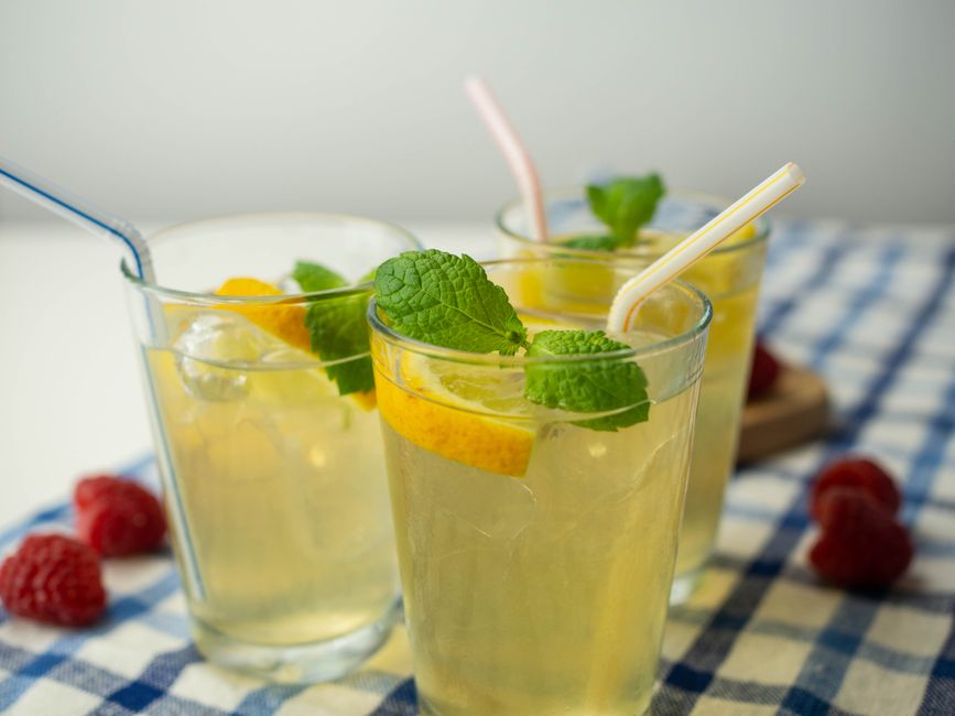 Raspberry Lemonade Vodka Punch